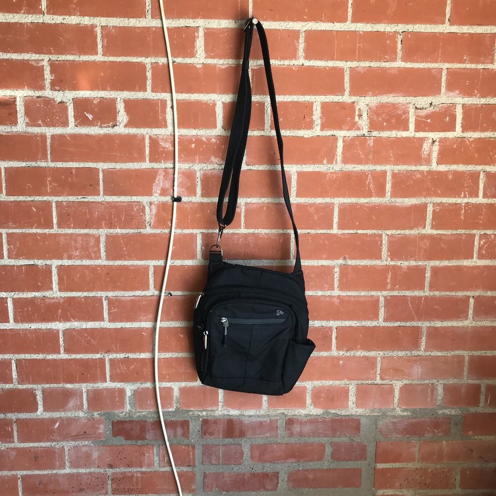 Black Crossbody Messenger Bag for Men - Classic Everyday Carry